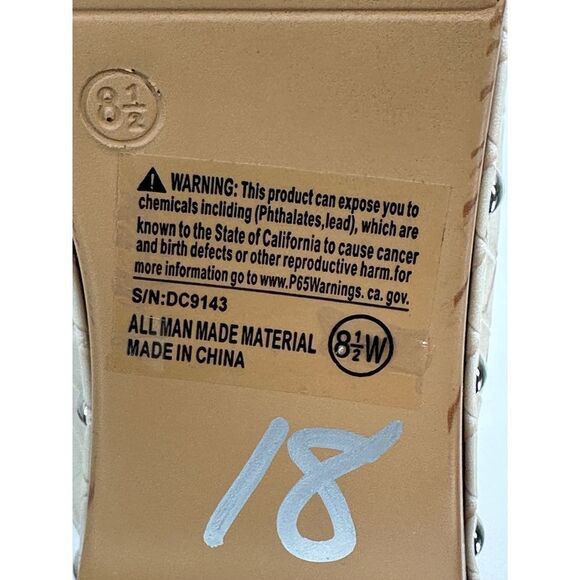 Atalina White  Leather Clog Women's Shoes Sz 8.5 W Crosshatch Pattern Comfy New! - Picture 8 of 8